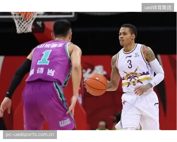 CBA联赛全面推行云转播方案，将单场制作成本降低了三分之一，版权分销压力得到缓解